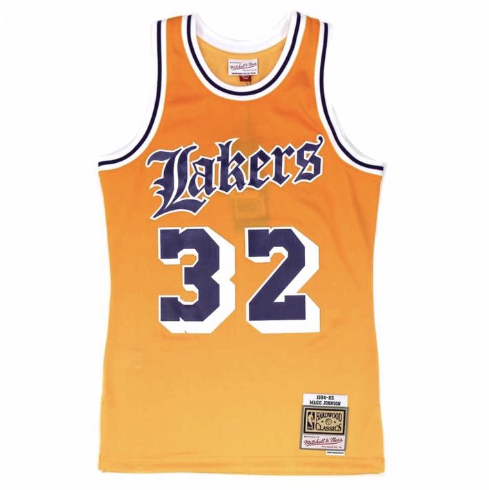 Nba M N Swingman Old English Faded 32 Johnson Jersey Sports Sports Apparel On Carousell