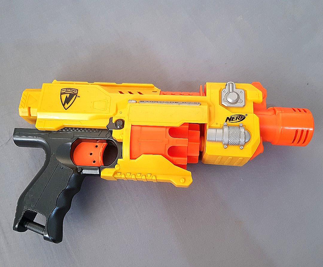 NERF Electronic Revolver, Hobbies & Toys, Toys & Games on Carousell