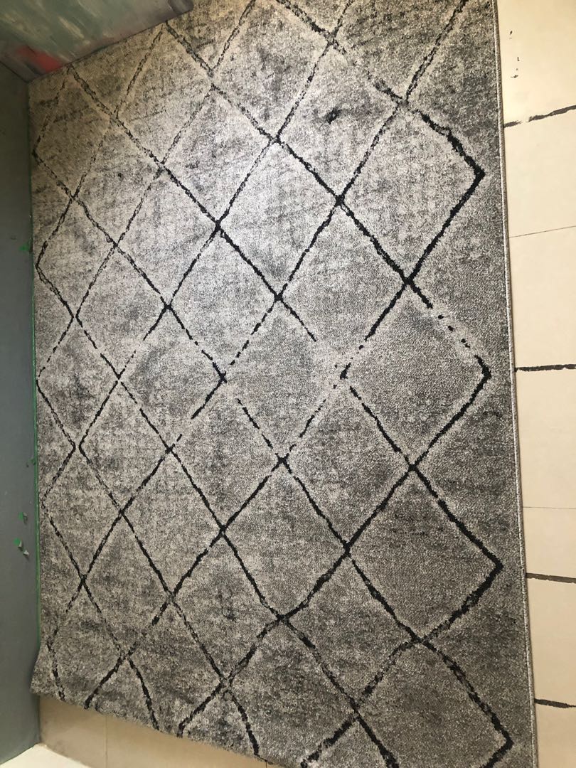 Newington Accent Rug, Furniture & Home Living, Cleaning & Homecare