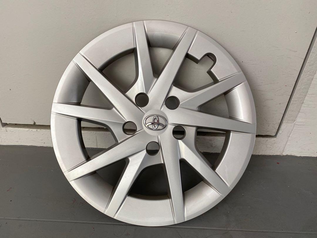 Toyota prius plus wheel cover hotsell