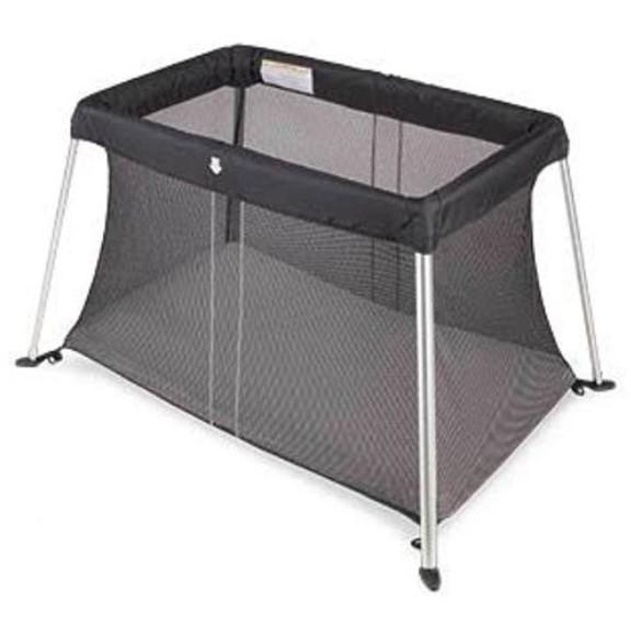 roger armstrong 3 in 1 portacot