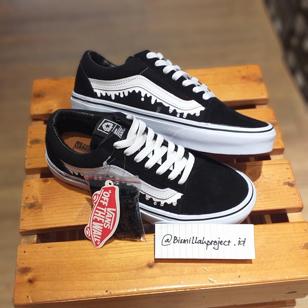Vans old skool x magical mosh misfits hot sale