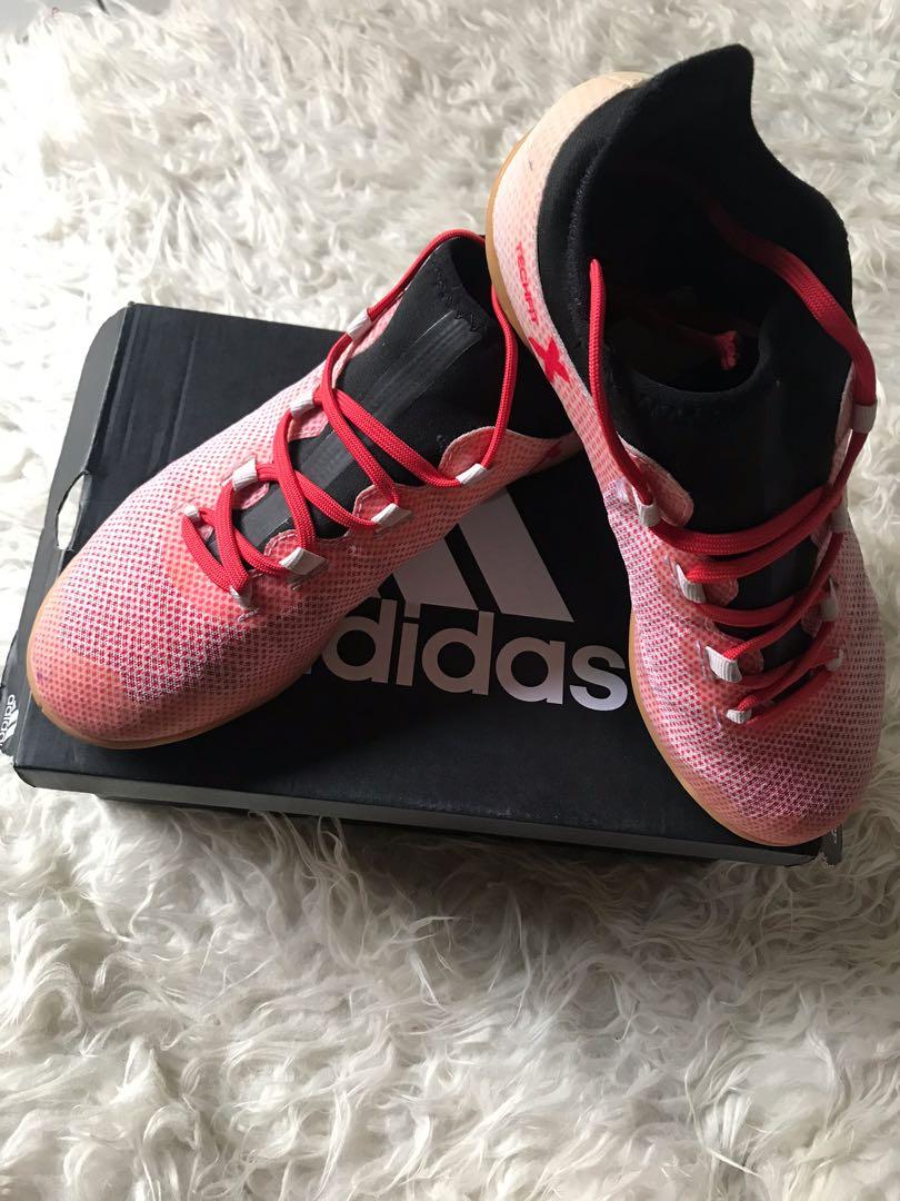 Sepatu futsal adidas x techfit on sale