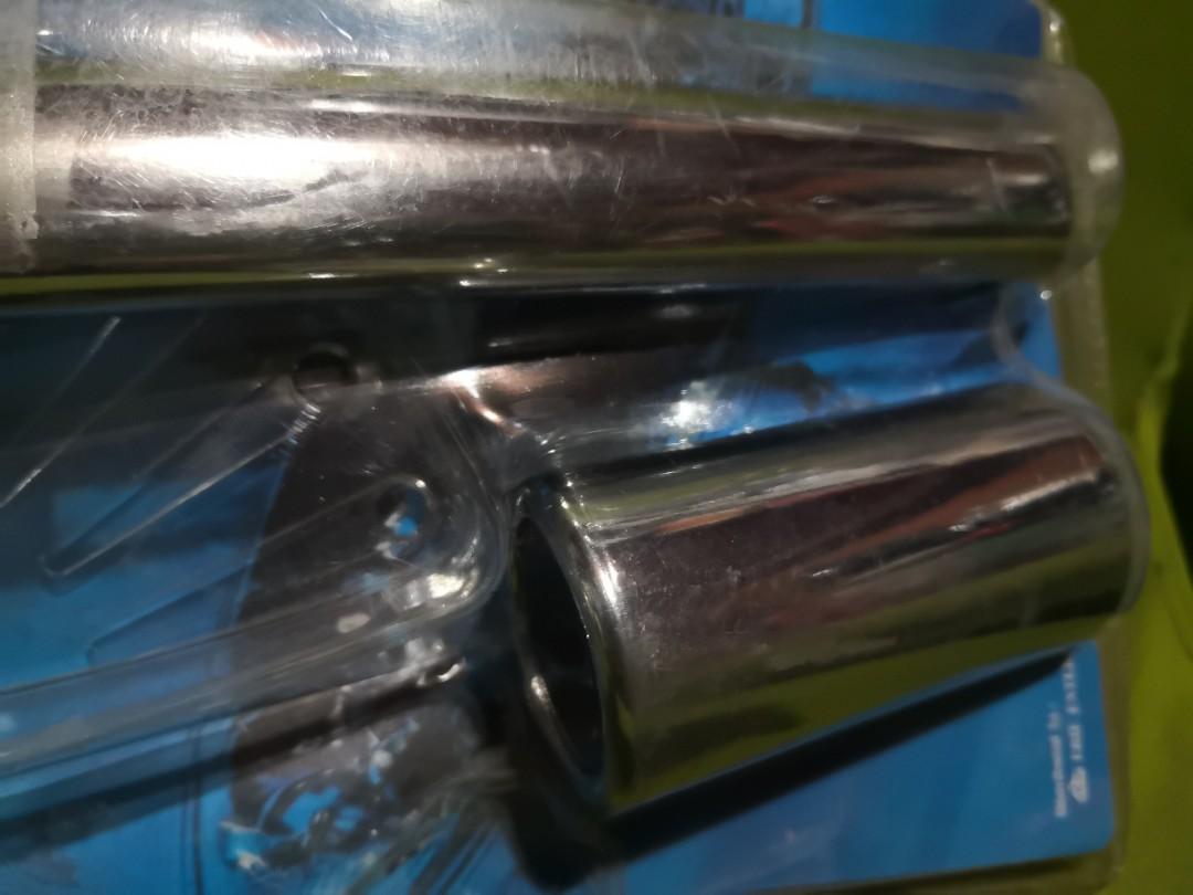 Easyflow Shower set (Category: Bath) located in Paranaque City. Submitted by isay_virtualstore (Listing ID 276293050, Image 3). Description: Pls picture of what's included in this set. Original price is 1600 but selling this for 750 pesos. Made of stainless steel, new, never been used. Sealed packaging. Packaging a bit dusty due to storage but the item is intact. 3 pcs available. #kayakorin.