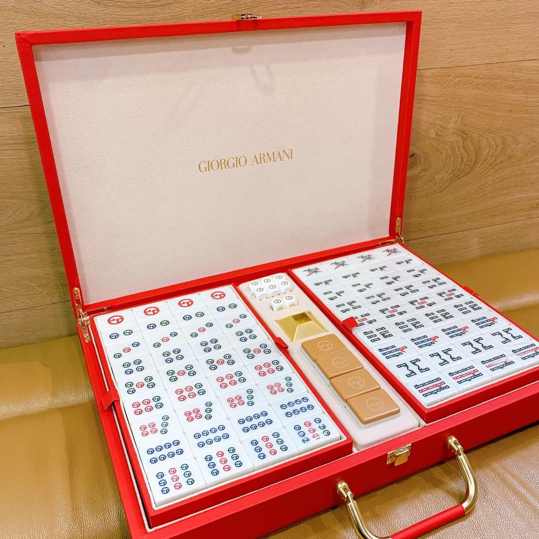 Giorgio Armani 麻雀限量珍藏版真品, 名牌, 飾物及配件- Carousell