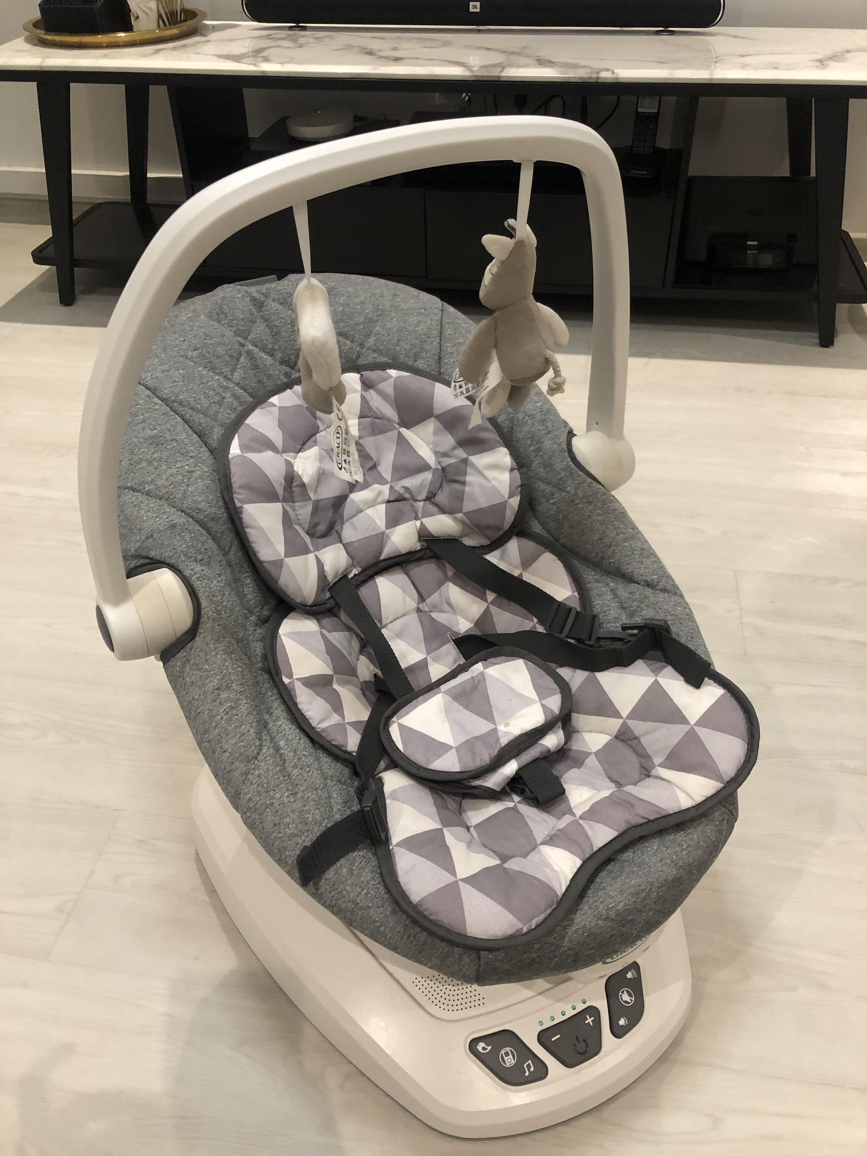 graco move with me infant soother