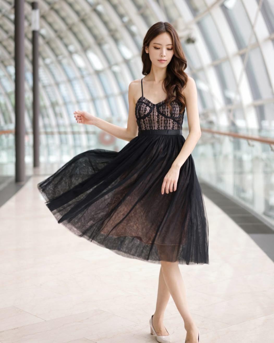 Flared tulle dress clearance