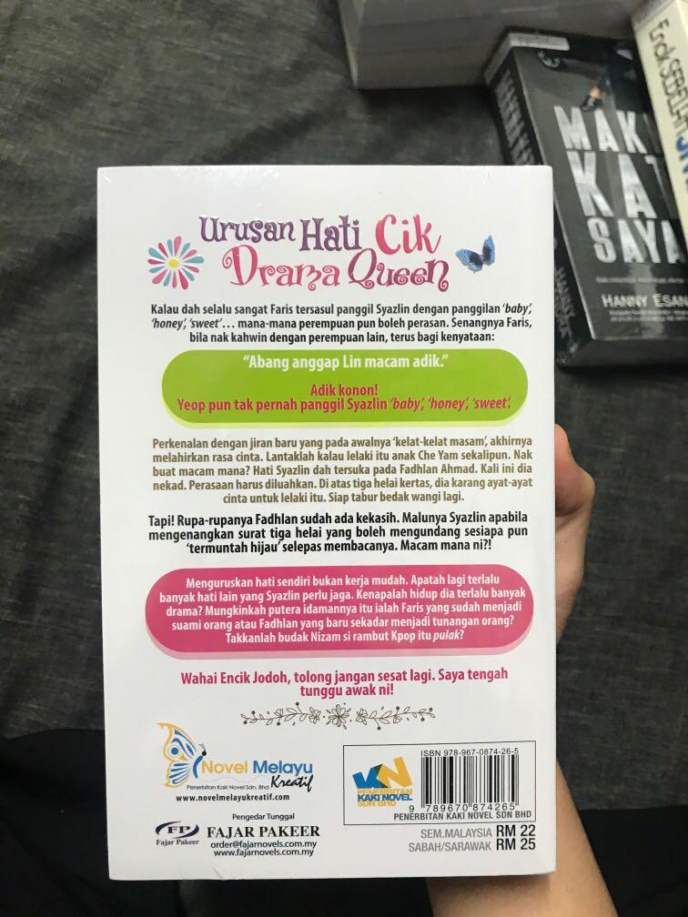 Novel Urusan Hati Cik Drama Queen Books Stationery Books On Carousell
