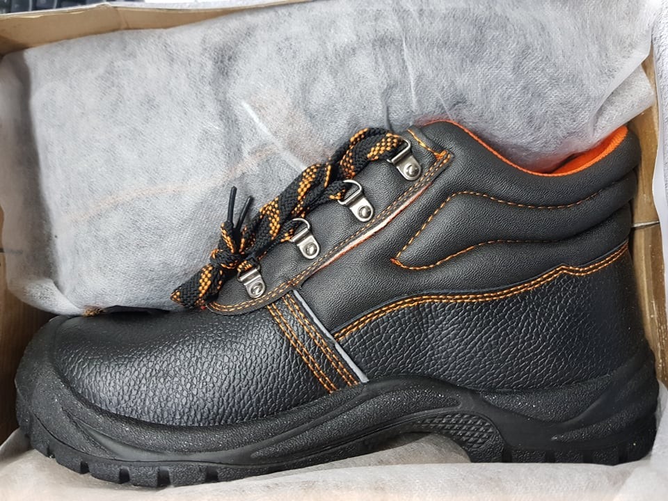 Safety Shoes OSHC, Commercial & Industrial, Construction Tools ...
