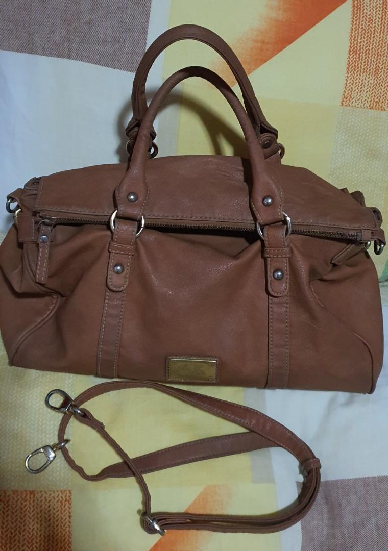Anne Klein (Category: Purses & Pouches) located in General Trias. Submitted by cstuffs (Listing ID 276540362, Image 2). Description: with signs of usage tarnish on some harwares sign of usage good used condition.