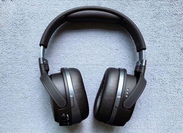 Audeze hotsell mobius bluetooth