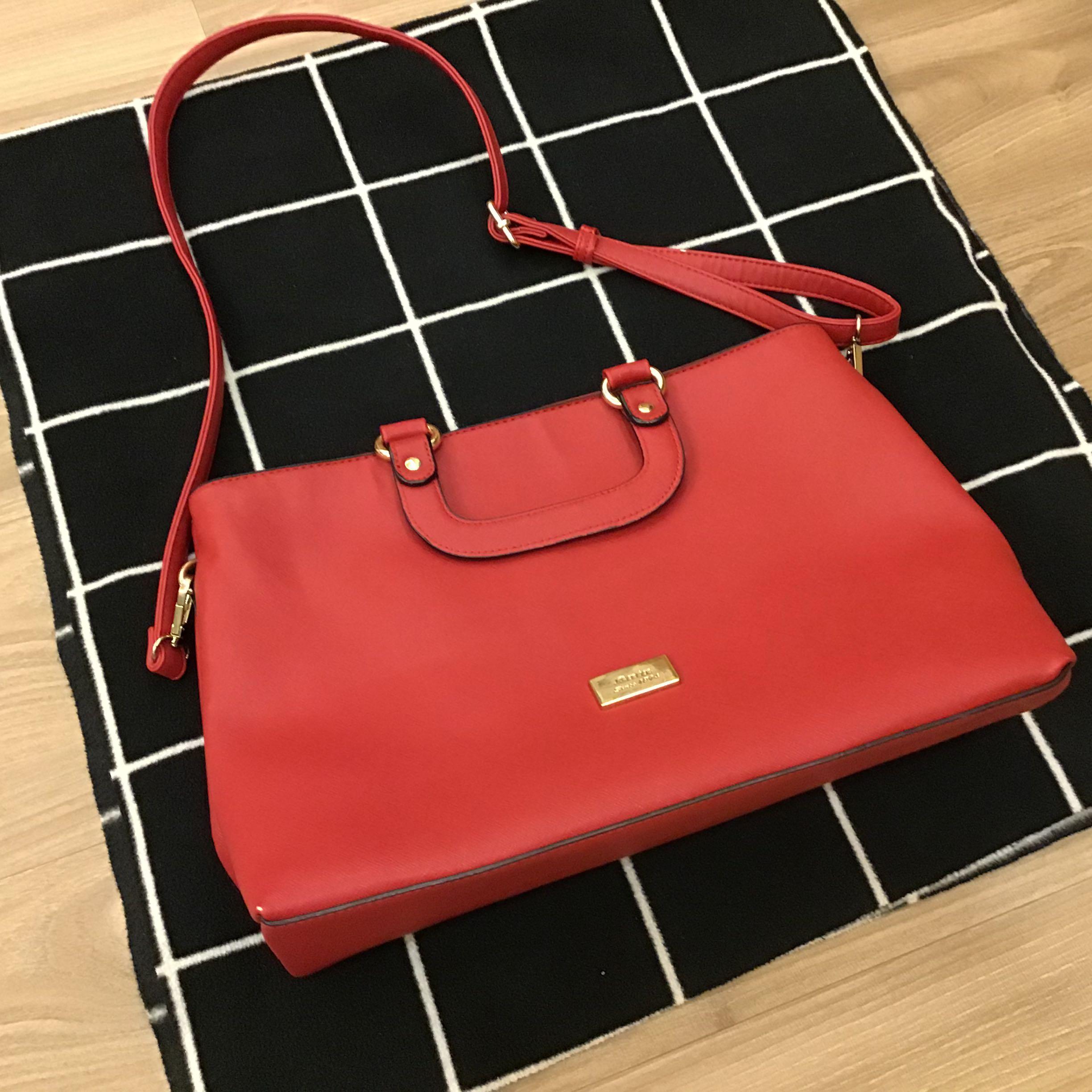 Bata 捷克品牌 (一折)氣質風格防潑水防刮兩用包