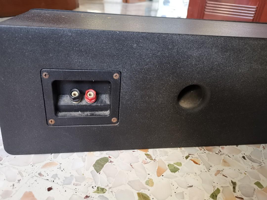 Centre speaker(price reduced)63205308783873111