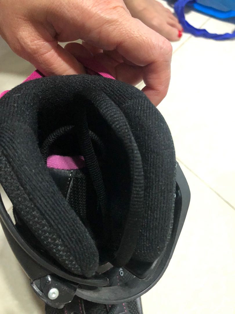 Decathlon skating shoe, Sports Equipment, Sports & Games, Water Sports on Carousell