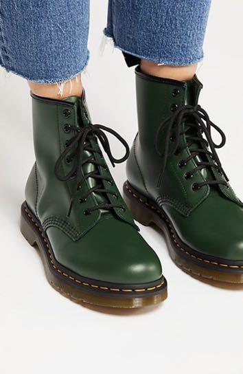 1460 8 Eyelet Lace Up Boots Army Green 