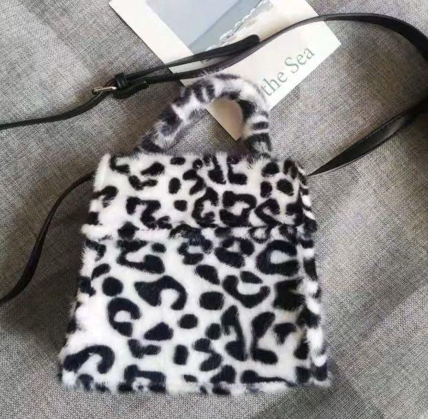 White leopard sales print bag