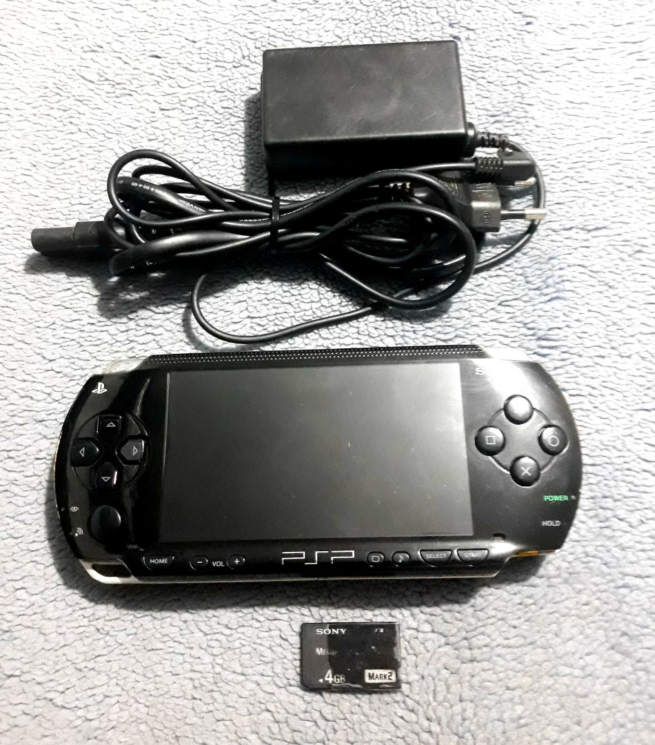Psp phat 1000, Video Gaming, Video Game Consoles, PlayStation on Carousell
