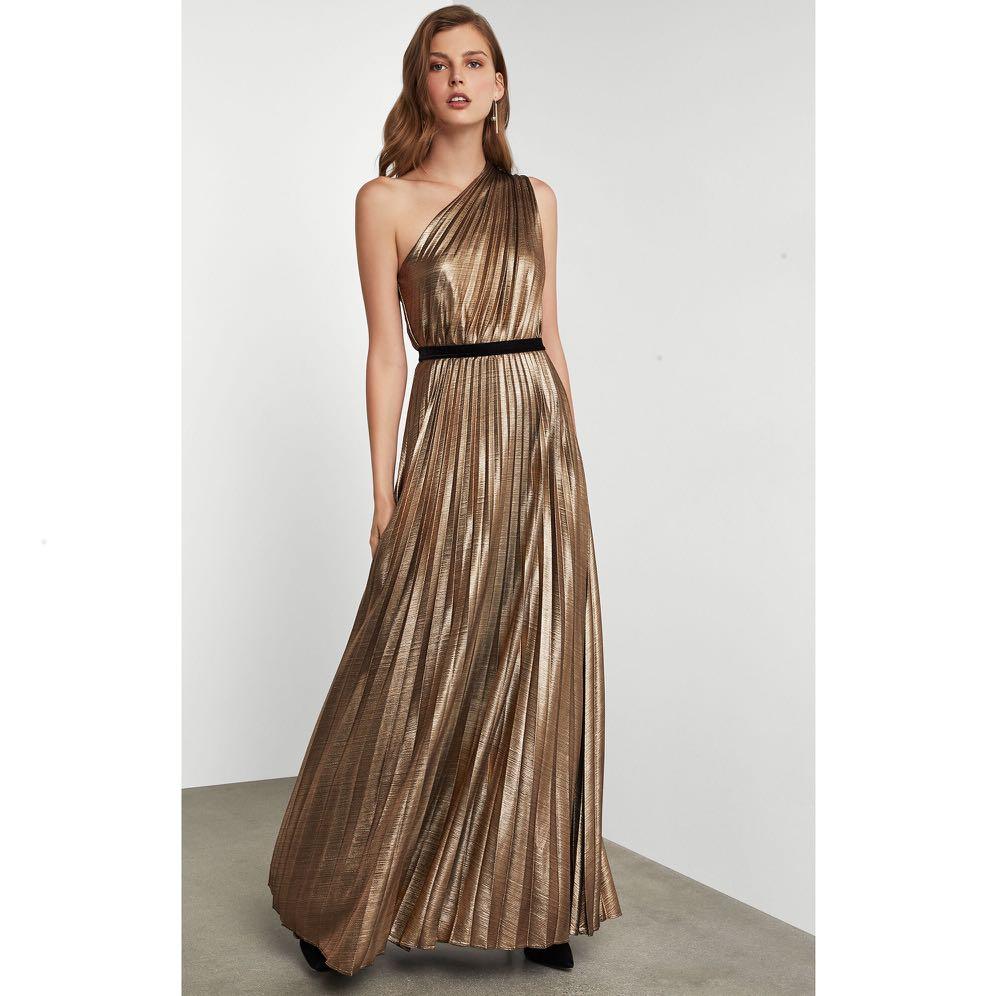 Bcbg metallic 2025 stripe pleated gown