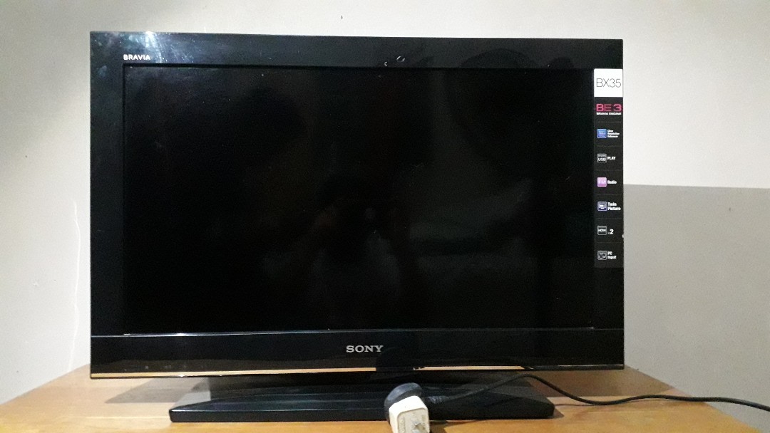 vacuüm Relatieve grootte Manier Sony Bravia 26 inch LCD, TV & Home Appliances, TV & Entertainment, TV on  Carousell