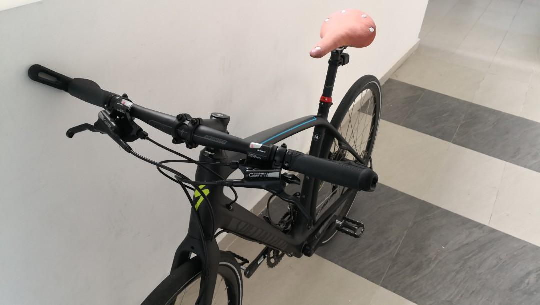 Specialized sirrus 2025 elite carbon 2017