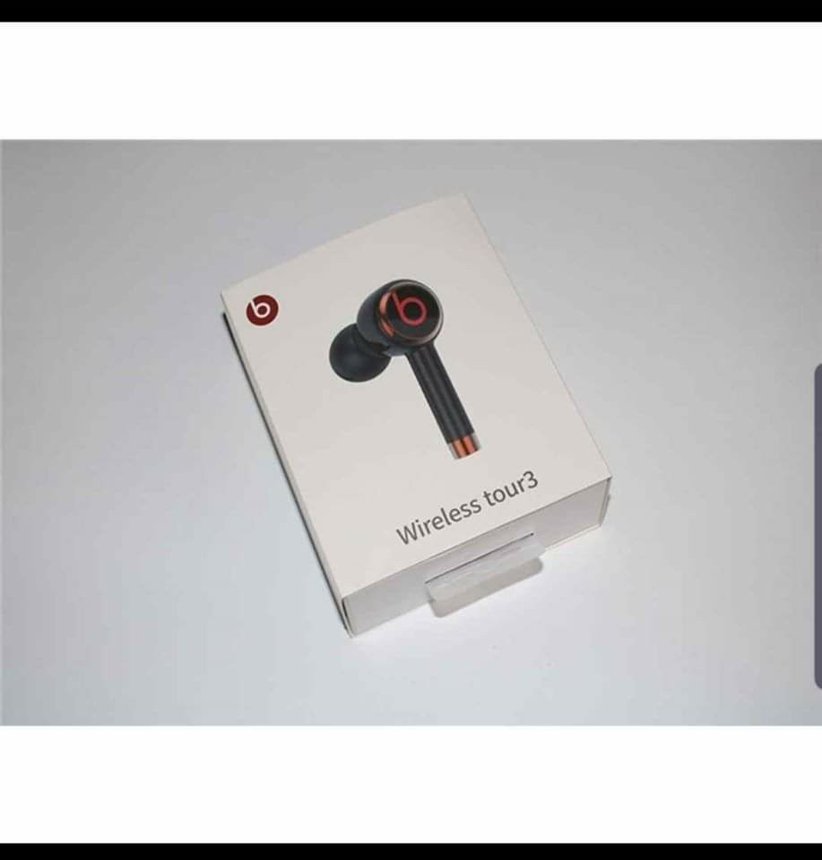 wireless tour 3 earbuds