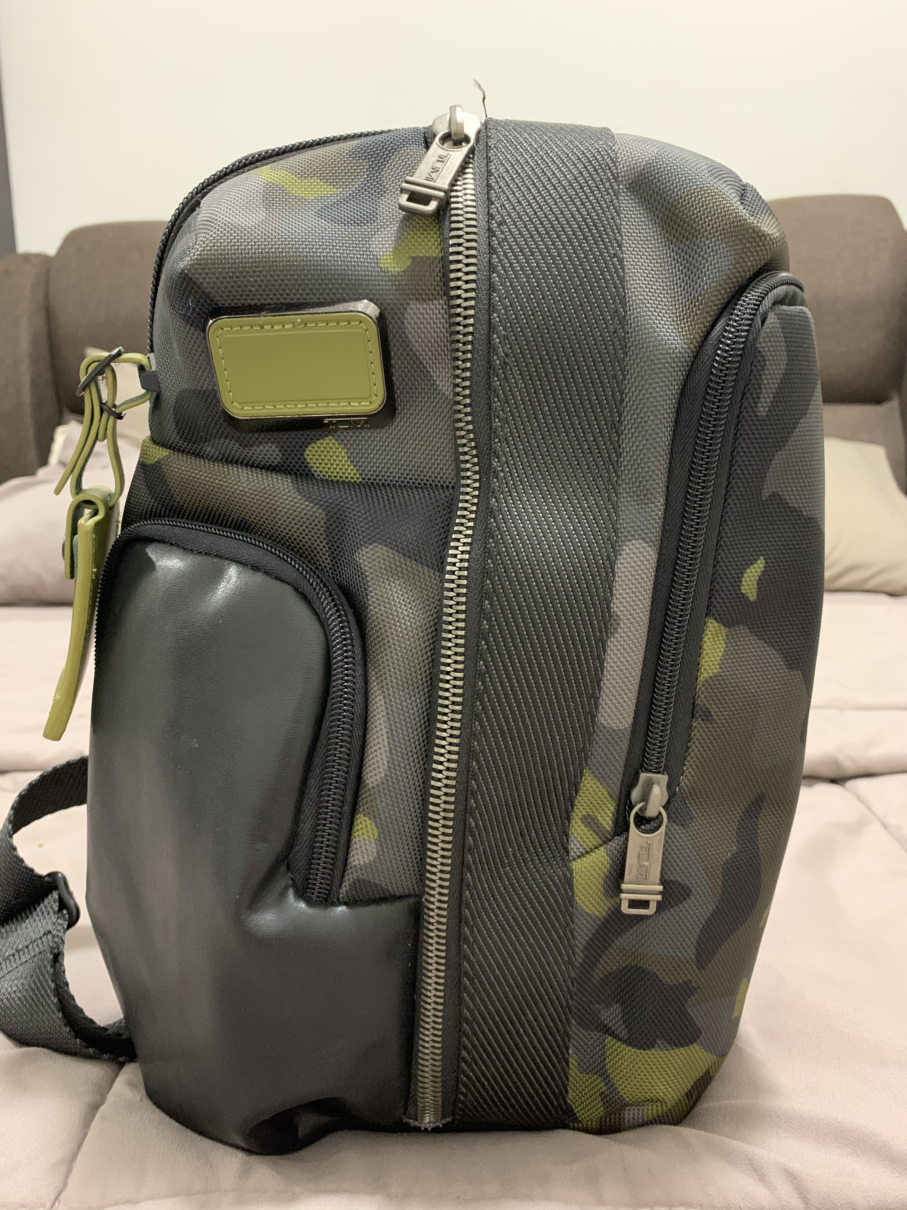 Tumi alpha bravo smith sling new arrivals