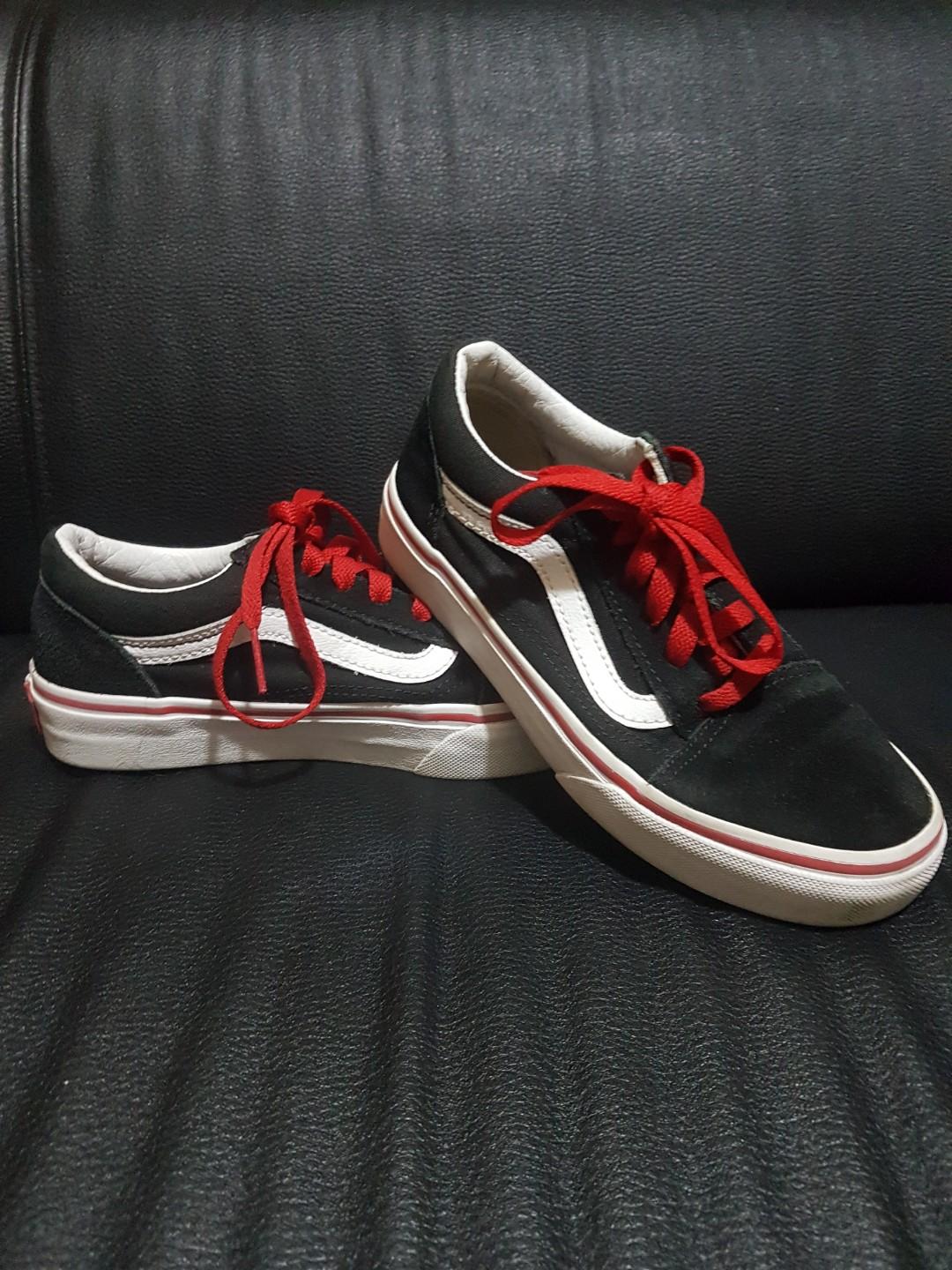 black vans red laces