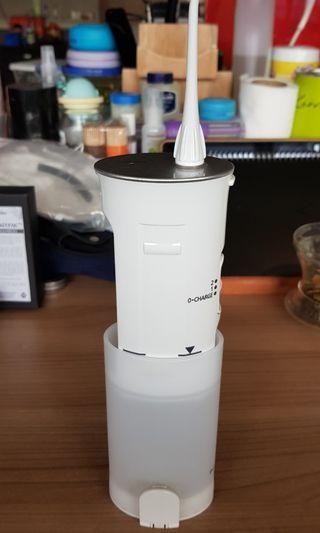 Gently Pre-Loved Panasonic Oral Irrigator (Rechargeable Battery) with BRAND-NEW NOZZLE