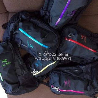 （分類：）位於 。 由 at_mind_store 提交（商品編號 276745104，圖片 1）。簡介： 。