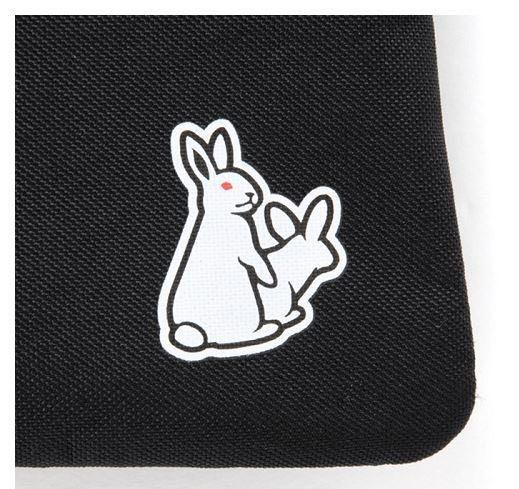 正版#FR2 messenger bag 袋fxxking rabbits 頭狂色情兔fucking rabbit, 女裝, 手袋及銀包, 多用途袋-  Carousell