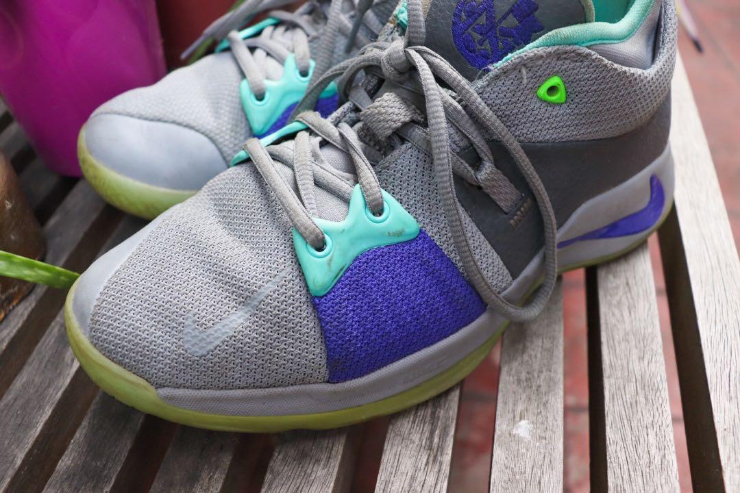 aqua basketball shoes
