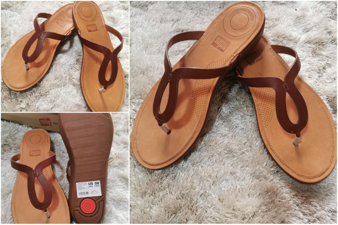 fitflop strata toe thong