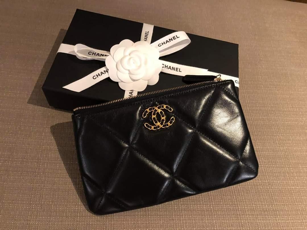 chanel 19 wristlet pouch