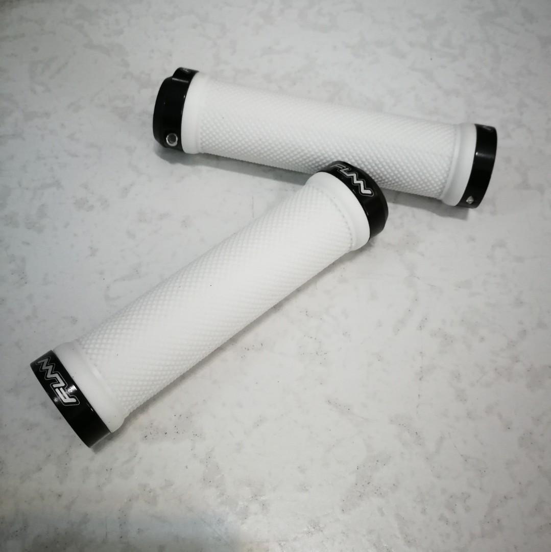 Funn MTB lock-on grips (White), Sports 