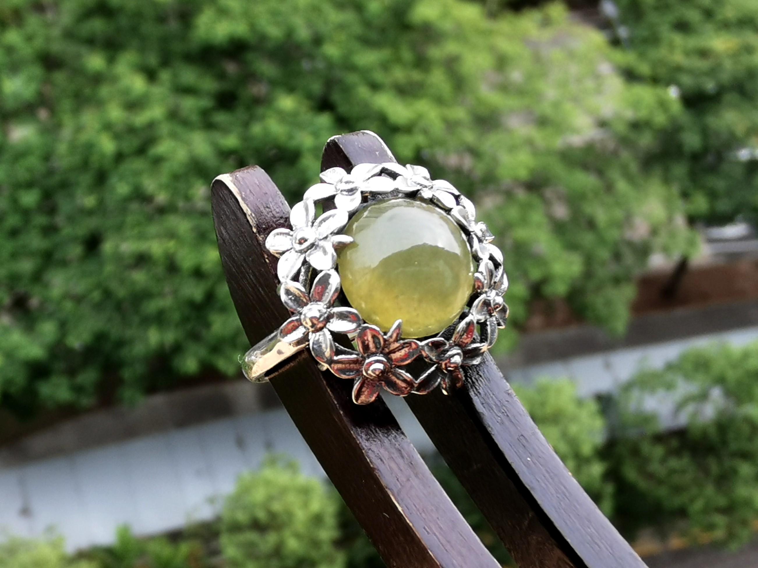 Icy Yellow Jadeite Type A Myanmar Jade On S925 Silver Ring 冰黄翡缅甸玉翡翠镶女性s925银戒 Women S Fashion Jewellery Rings On Carousell