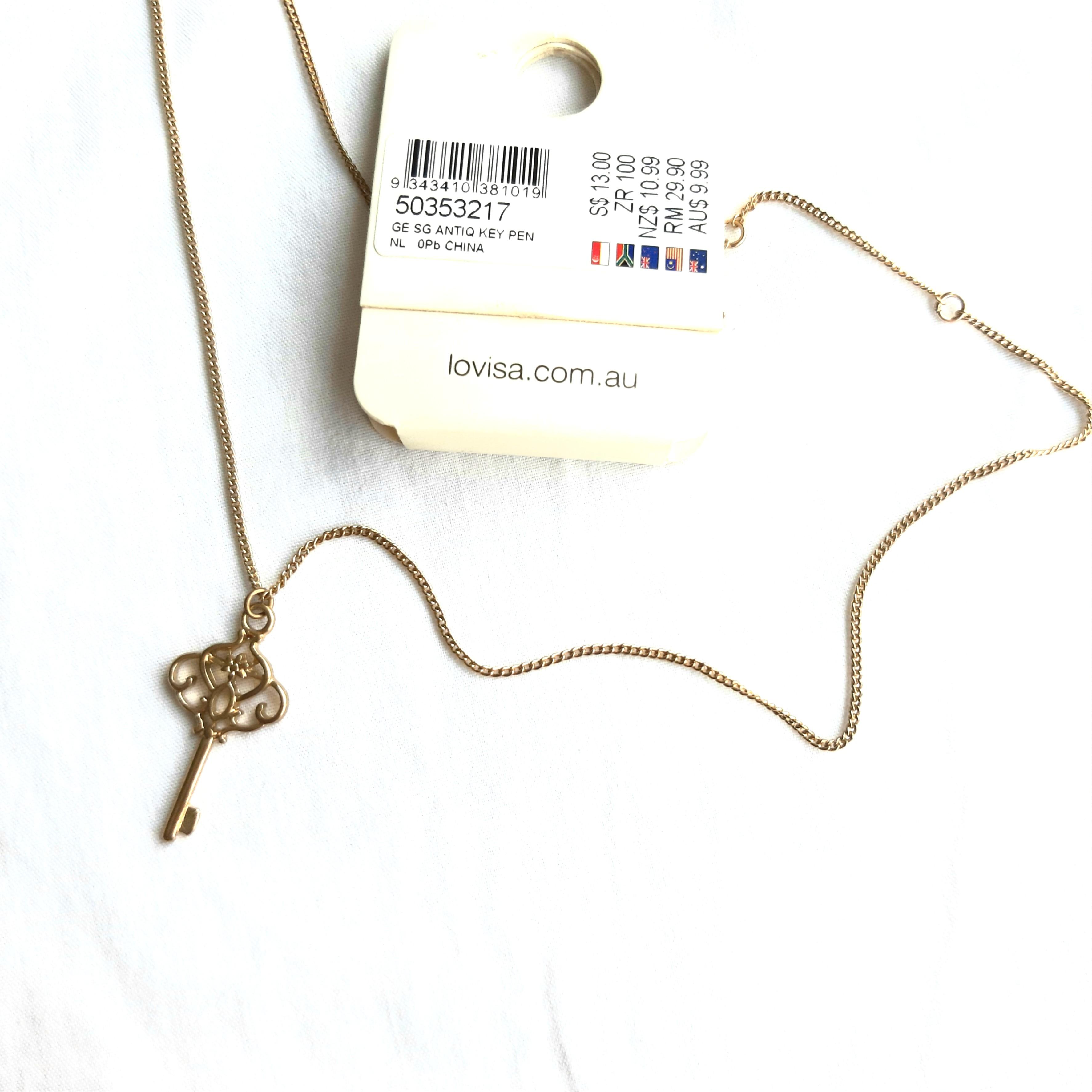 Lovisa key pendant necklace in gold, Women's Fashion, Jewelry