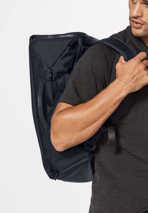 Lululemon assert duffle shop