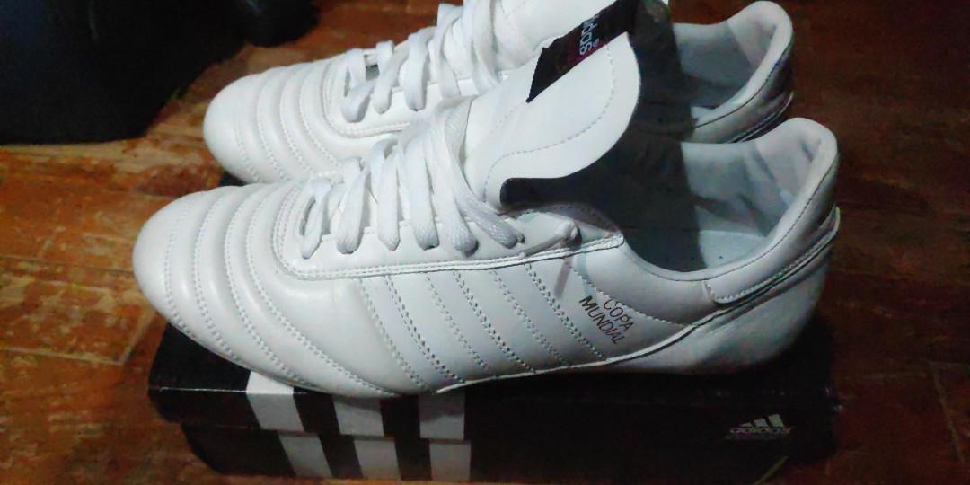 White copa outlet mundial boots