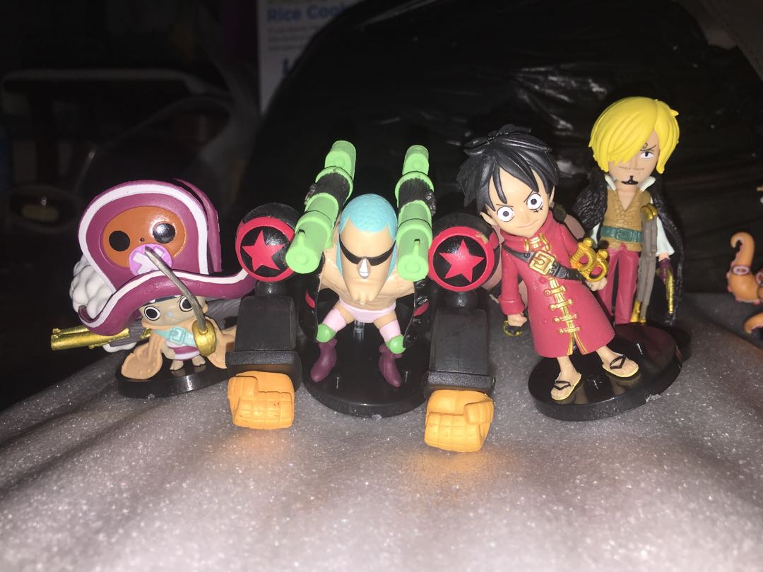One Piece Figure Set Hobbies Toys Toys Games On Carousell