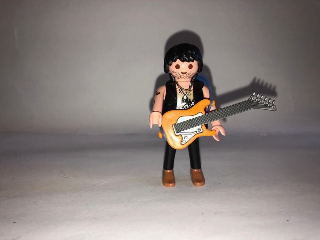 playmobil guitar