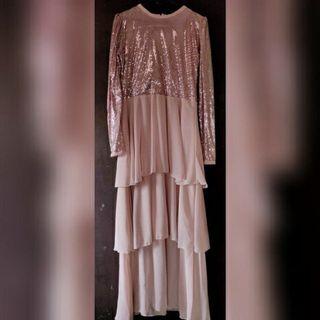 Dress Gaun Gamis Mewah merek Queena