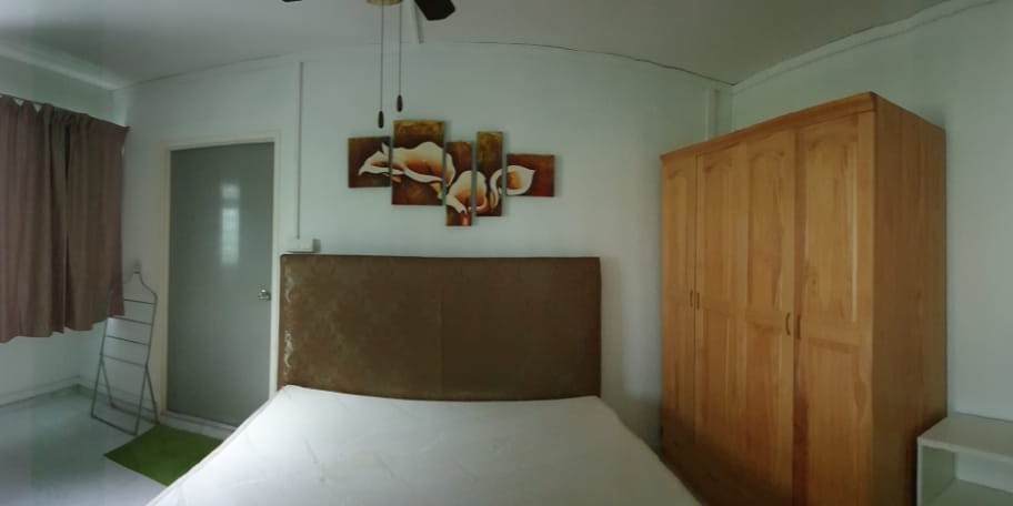 (Category: ) located in . Submitted by jy330 (Listing ID 276835454, Image 1). Description: .
