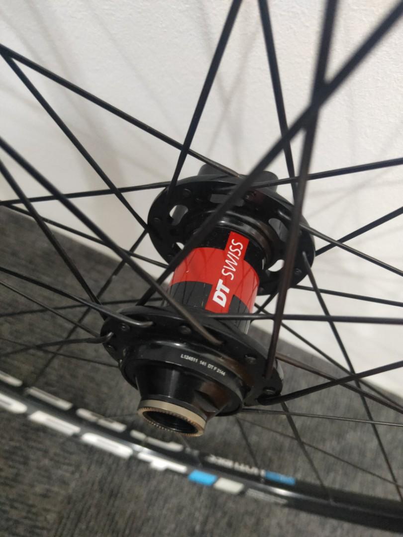 29er ZTR Crest with DT240 hubs, Sports Equipment, Bicycles & Parts