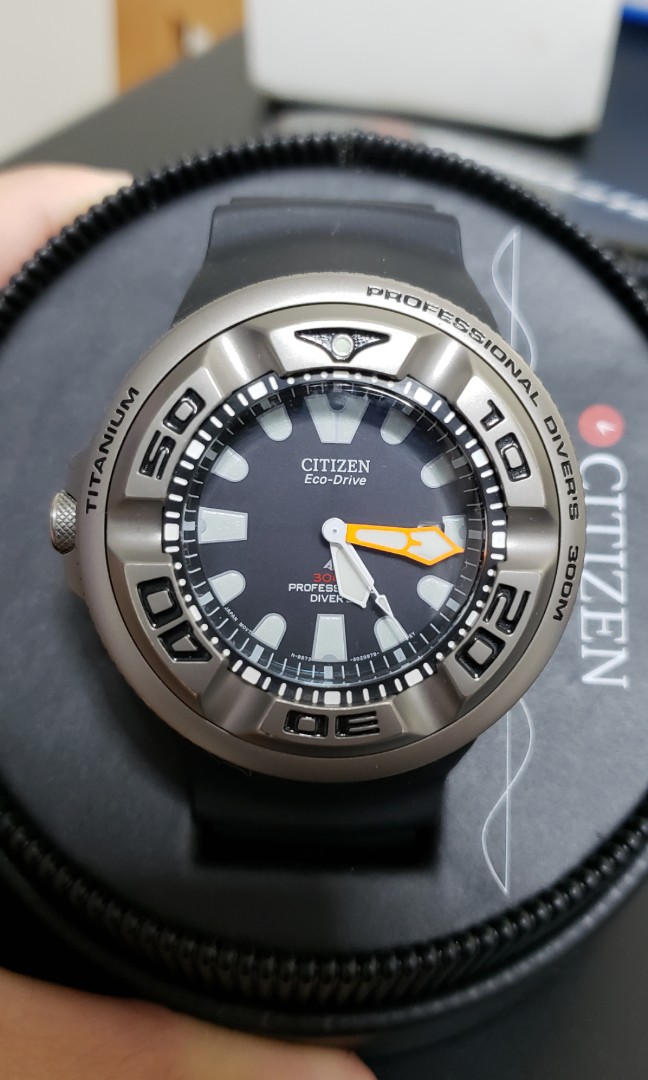 Citizen outlet 300m titanium