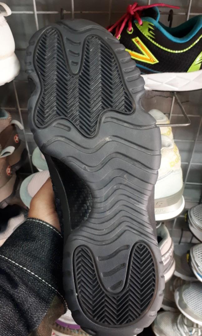 triple black jordan future