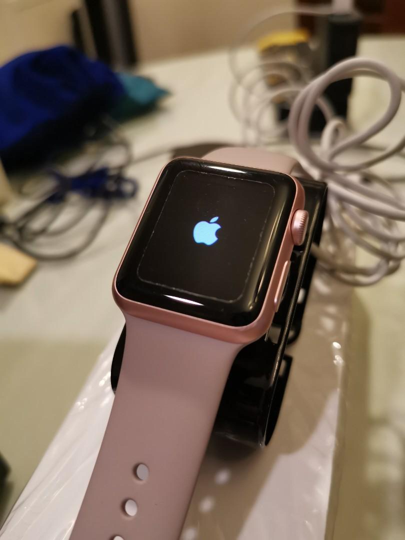 A1553 iwatch top