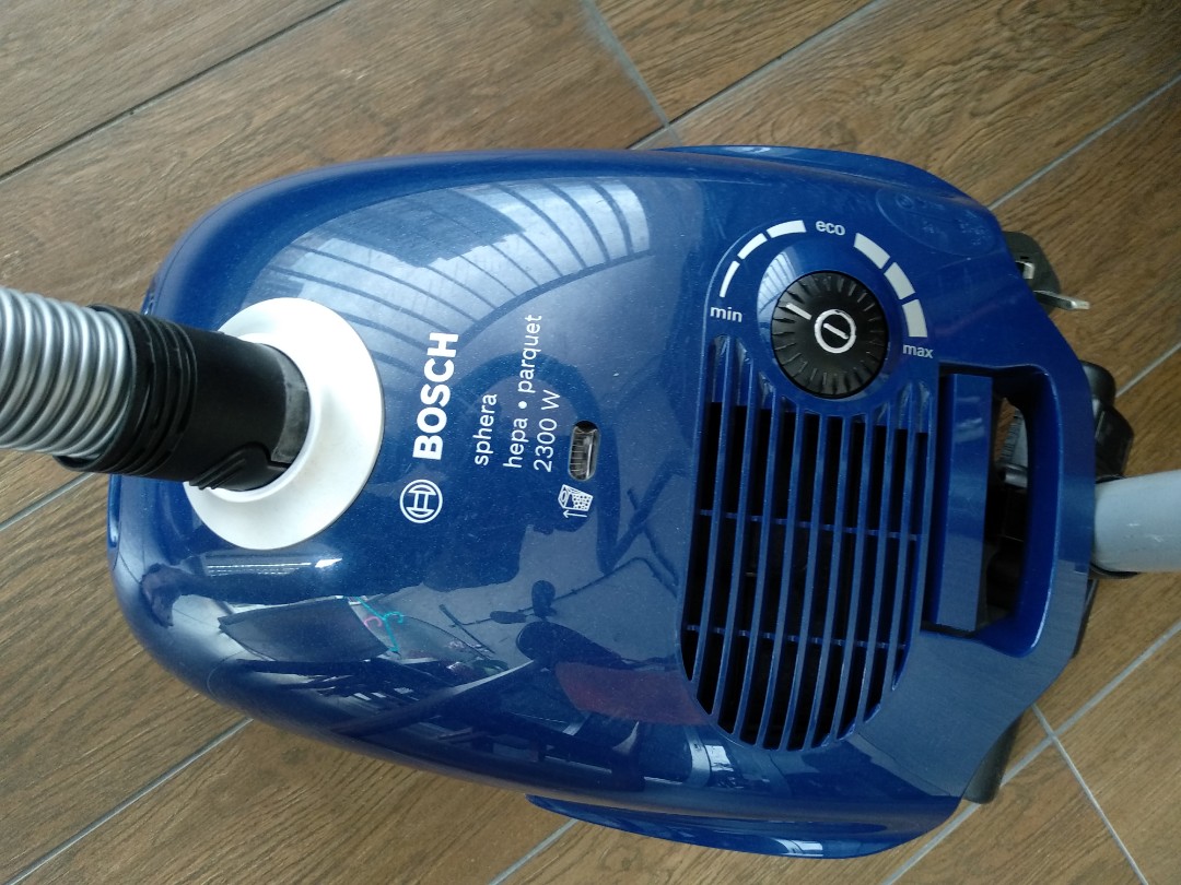 Bosch vacuum cleaner, TV & Home Appliances, Vacuum Cleaner