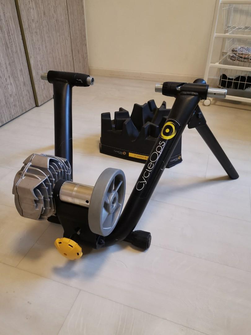 Cycleops Fluid2 Turbo Bicycle Trainer w Riser block, Sports Equipment ...