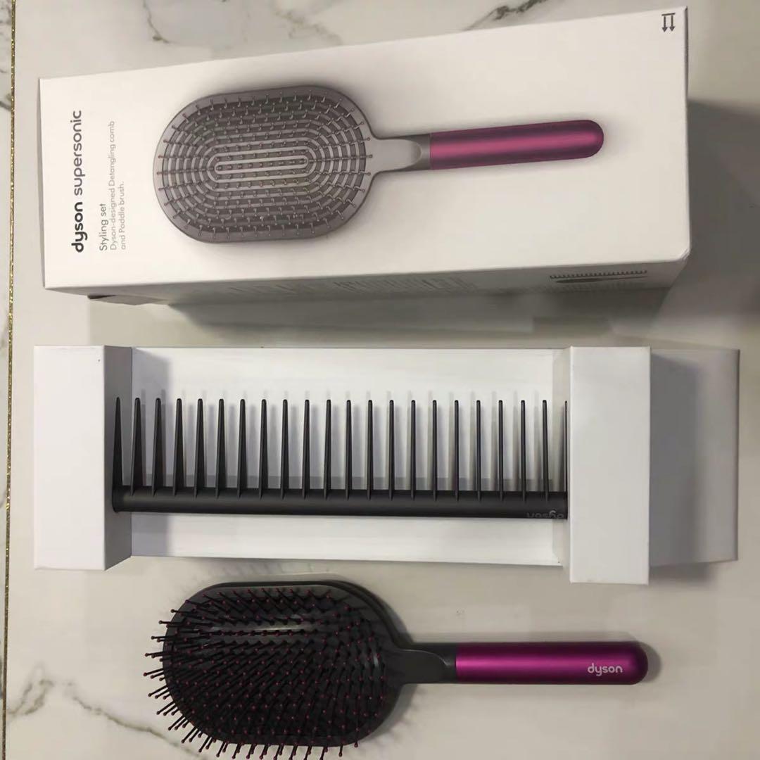 Dyson Comb Set (Limited Edition), Beauty & Personal Care, Hair on Carousell
