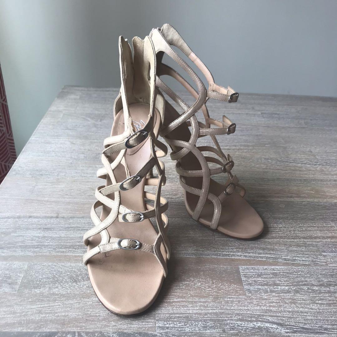 Giuseppe discount zanotti nude